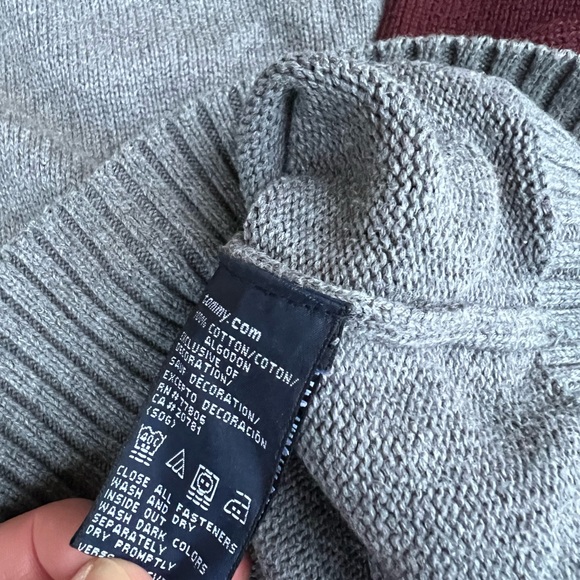 Tommy Hilfiger Men’s 1/4 Zip Sweater - Picture 4 of 4